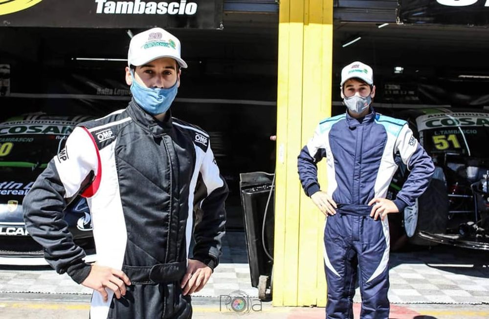 Los mellizos Tambascio tuvieron que vender un auto para comprar sus buzos antiflamas