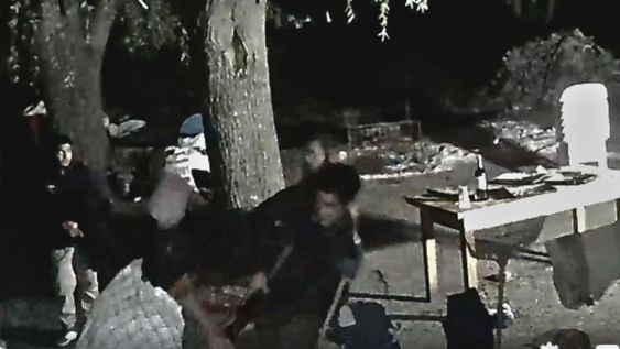 Estremecedor video: lo echaron de un cumpleaños, volvió con una escopeta y mató a un hombre.
