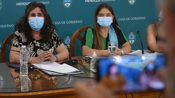 La ministra de Salud, Desarrollo Social y Deportes, Ana María Nadal, realizó una conferencia de prensa sobre el tema Covid 19. Foto: José Gutierrez / Los Andes