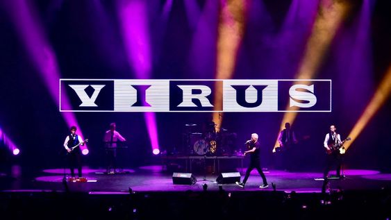 Con un sonido potente y ajustado, Virus confirmó en Arena Maipú que sus canciones conservan intacta su fuerza escénica.&nbsp;