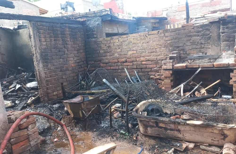 Un incendio causó daños en una vivienda ubicada en Rodeo de la Cruz. Ministerio de Seguridad