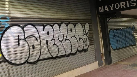 El Jurado Vecinal encontró responsable a una mujer por pintar 22 grafitis