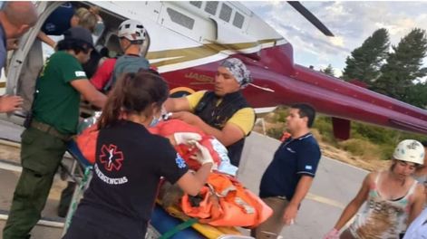 Una turista sufrió la amputación de un pie tras ser arrastrada por un alud en Bariloche.