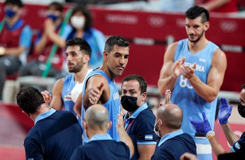 Luis Scola, el hombre más importante en la historia de la Selección Argentina, le dijo adios a la actividad profesional del básquet. / Gentileza.