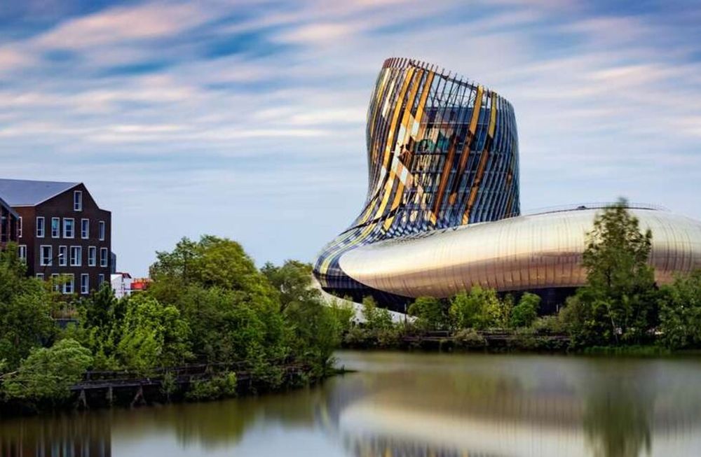 El Museo Internacional del Vino de Burdeos se puede recorrer desde Mendoza