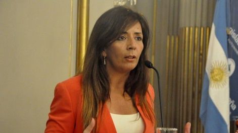 Gabriela Cerruti es periodista y autora de las biografías no autorizadas de Carlos Menem (El Jefe)y Mauricio Macri (El Pibe).