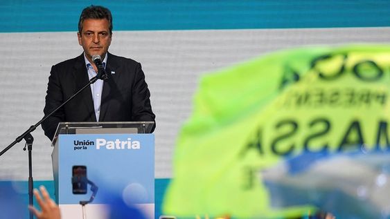 Sergio Massa enfrentará a Javier Milei en balotaje el próximo 19 de noviembre por la presidencia de Argentina. (AP)