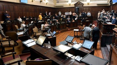 Los Andes | El Senado Provincial llevará adelante el tratamiento de la ley para ampliar los juicios por jurados populares.Foto: Orlando Pelichotti/ Los Andes