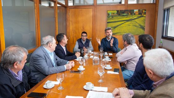 Ulpiano Suarez se reunió con las nuevas autoridades de la Cámara de Turismo de Mendoza
