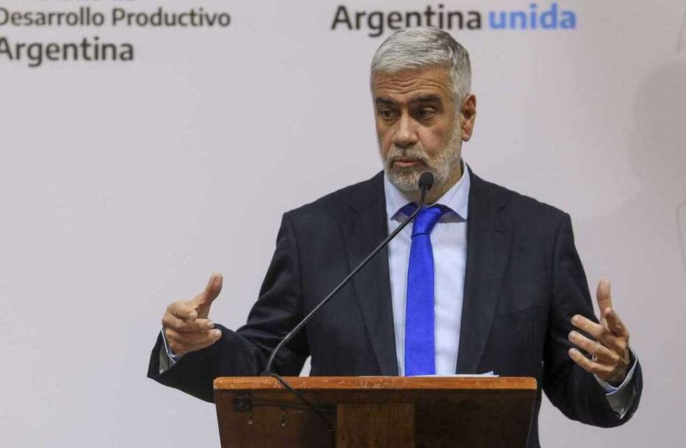 El secretario de Comercio, Roberto Feletti, durante la conferencia de prensa donde denunció el ataque especulativo sobre los precios. / Foto: gentileza
