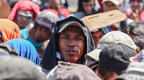 Fotogalería: así es la larga travesía de los inmigrantes hondureños que huyen hacia EEUU
