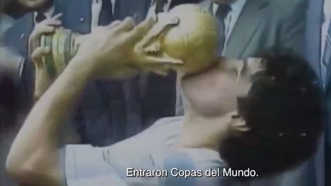 En el video se pueden ver imágenes de diferentes personalidades argentinas como René Favaloro, Jorge Luis Borges, Luis Alberto Spinetta, las Leonas y Damian Szifron. Foto: Captura video.