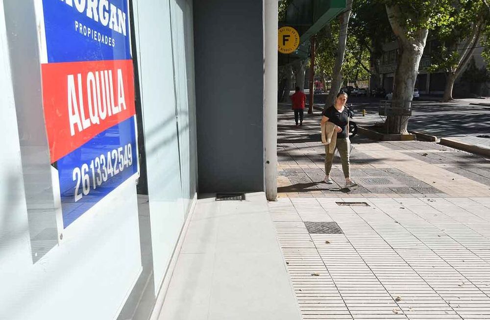 La noticia sobre el rechazo del Senado de la Nación al mega DNU impulsado por el Gobierno despertó la inquietud de los inquilinos y propietarios.Foto: José Gutierrez / Los Andes