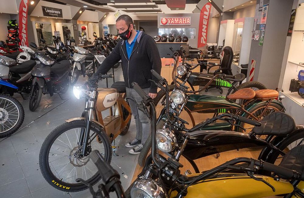 Importación EBikes es una empresa argentina que fabrica bicicletas eléctricas que llevan componentes que no están pudiendo importar.