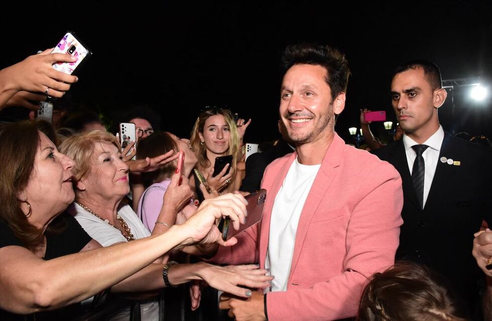 Avant premiere de “Papá al rescate”: el exclusivo evento en el Teatro Independencia, dirigida por Marcos Carnevale y protagonizada por Benjamín Vicuña y Laurita Fernández, , Rodrigo Muñoz y Fernando Larraín y la participación de Nayaraq Guevara Paez.foto: Mariana Villa / Los Andes