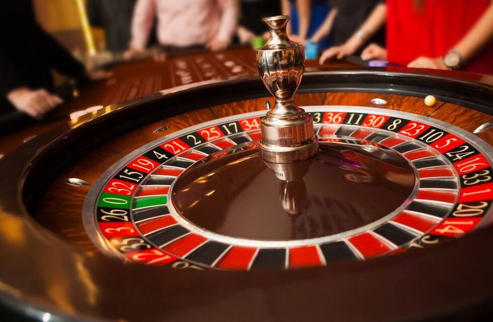Desbarataron un casino clandestino en La Paz y secuestraron más de $200.000 en efectivo