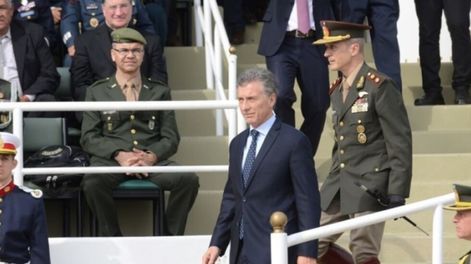 La reforma militar y el consenso del 83 - Por Edgardo  R. Moreno