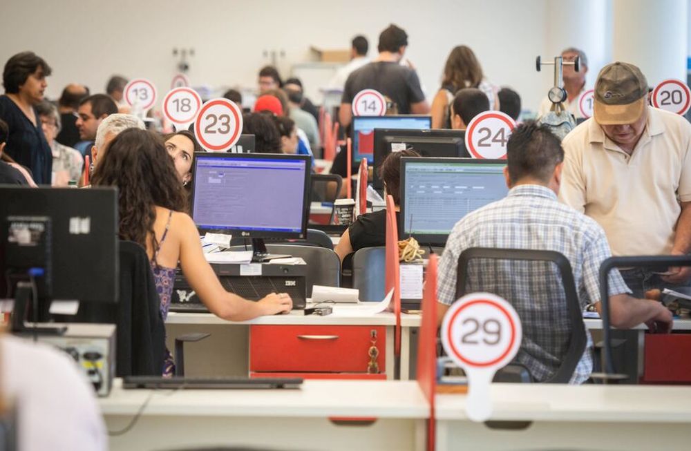 Bajo control. La Oficina de Sumarios fue creada en febrero de 2019, por impulso de Alfredo Cornejo, para acelerar las sanciones a los empleados infieles del Estado. Foto: Ignacio Blanco / Los Andes.