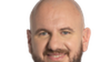 Los Andes | Daniel se recibió de escribano a los 59 años, después de estudiar la carrera en Tucumán desde Mendoza y viajando 13 horas para rendir parciales. Foto: Gentileza