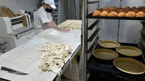 Los Andes | El rubro de los panaderos es uno de los que enfrenta serias dificultades para hacerse de los insumos básicos para elaborar. Foto Orlando Pelichotti/ Los Andes / Archivo.