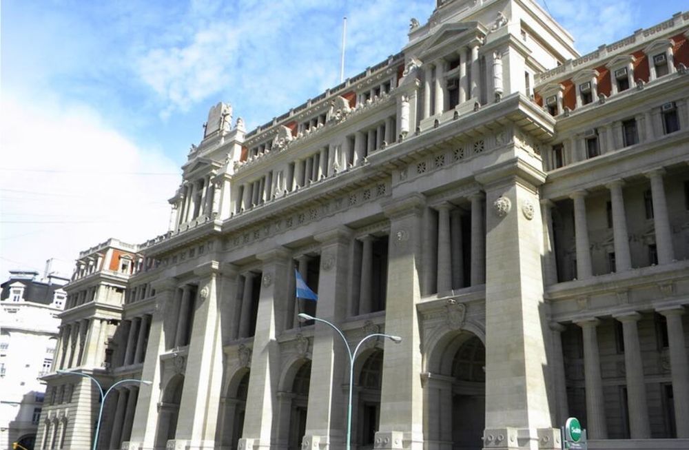 La ley ómnibus presentada al Congreso por el gobierno de Javier Milei propone el  traspaso de la justicia nacional a la ciudad de Buenos Aires en el plazo de tres años. Foto: Télam