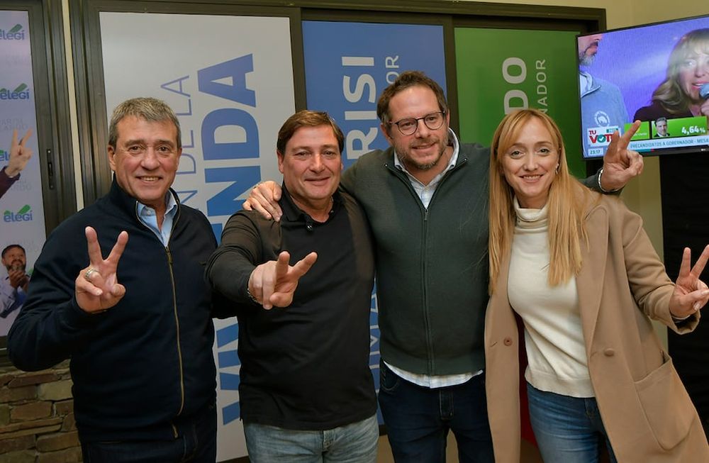 Lista número 502 C, de la interna del Partido Justicialista Frente ElegíPre candidato a gobernador Omar Parisi junto a vicegobernador Lucas IlardoFoto:  Orlando Pelichotti