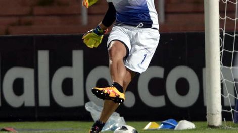 Godoy Cruz espera la respuesta de Leo Burián