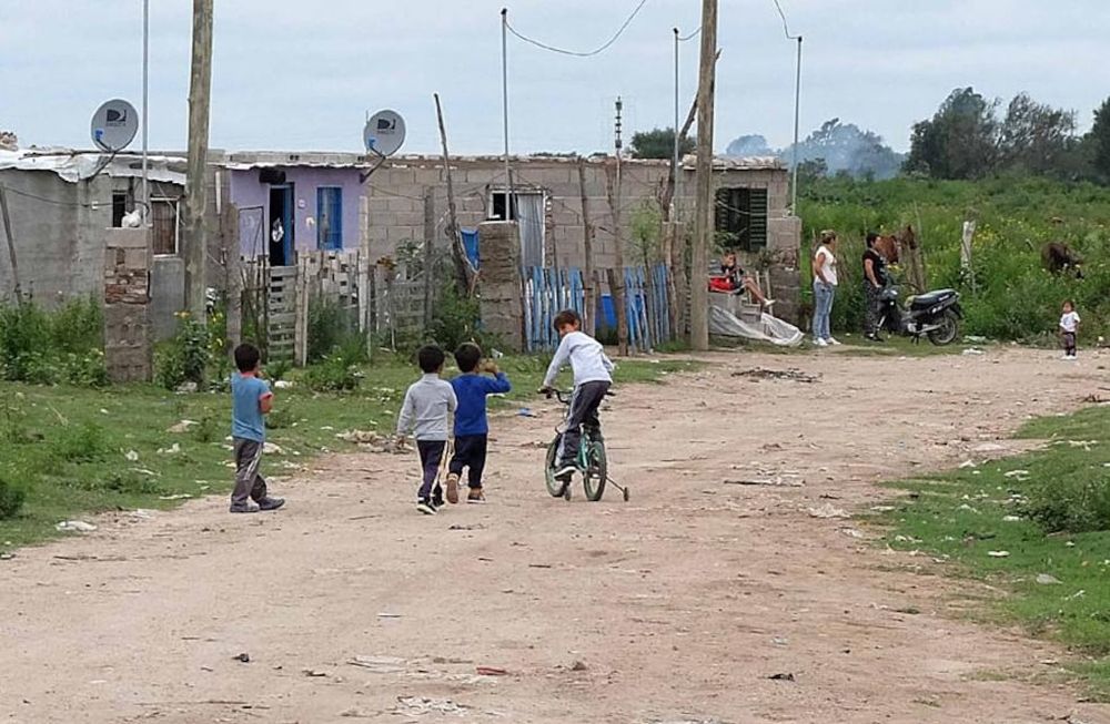 La Universidad Maza convoca a empresarios para que chicos sin recursos puedan estudiar