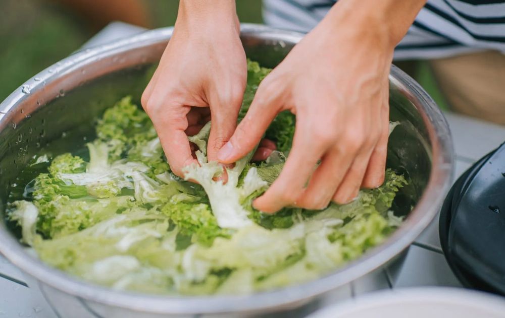 La clave de limpiar las verduras correctamente está en la constancia y en conocer cómo tratar cada tipo de según su superficie y textura.
