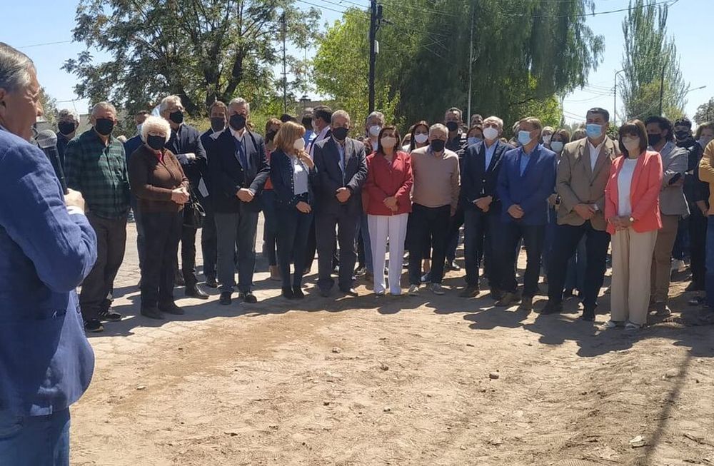 Suarez, Cornejo y Marinelli inauguraron una obra en San Martín, que evita importantes pérdidas por infiltración