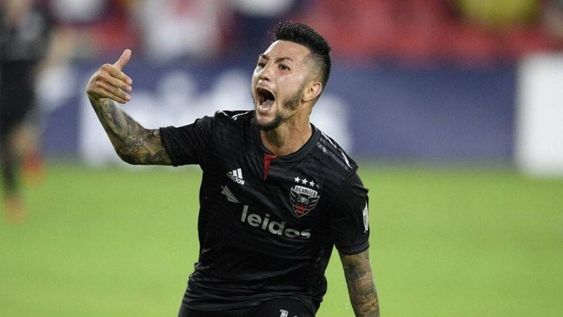 Un ex Boca sería el reemplazante de Neymar en el PSG