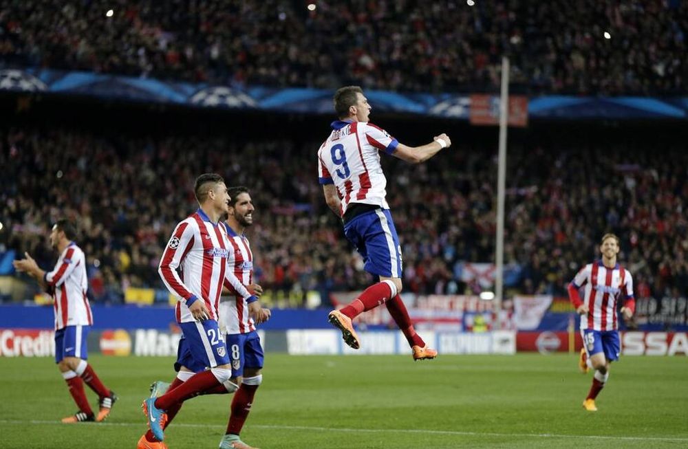 Champions: Atlético de Madrid goleó y pasó a octavos
