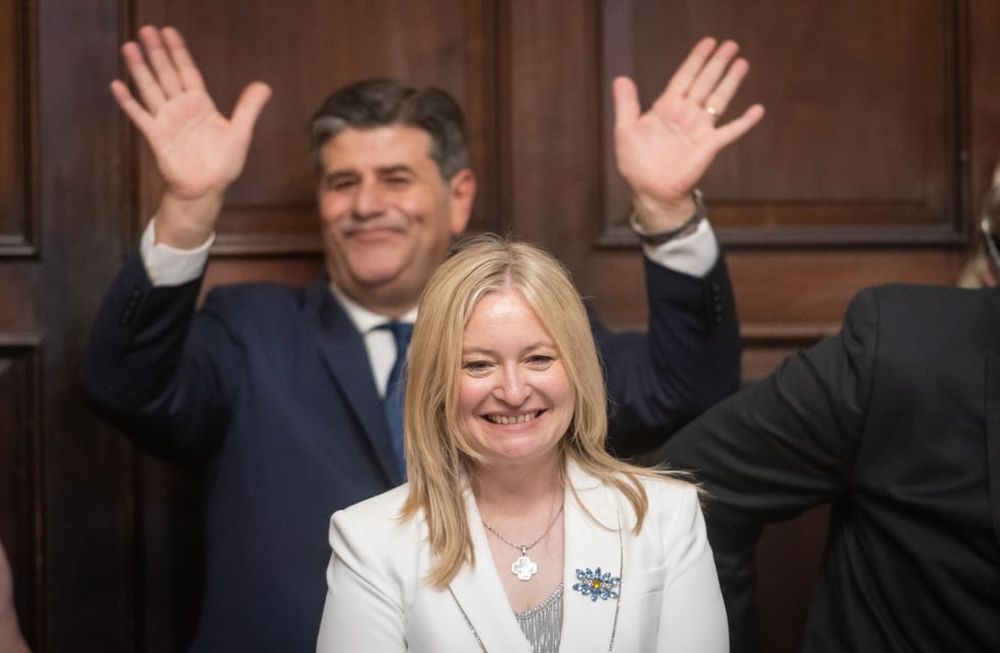 Jura y entrega de bastón de mando al nuevo gobernador de la provincia de Mendoza Alfredo Cornejo Hebe Casado Foto: Ignacio Blanco / Los Andes