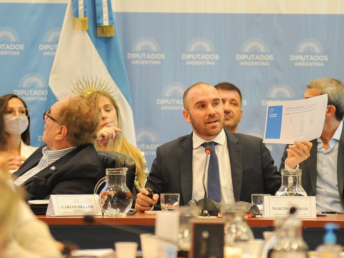 Martin Guzman Ministro de Economía presentando el presupuesto 2022 en la camara de Diputados Foto Federico Lopez ClaroHeller Carlos