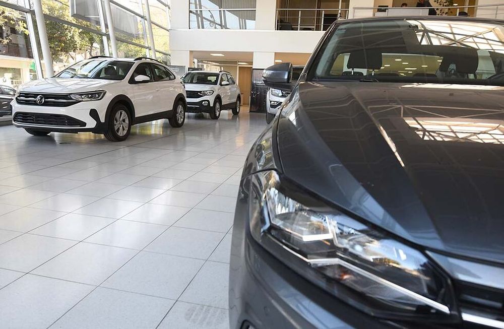 Venta de automóviles 0 KM, en los primeros cinco meses del año se patentaron 174.257 unidades nuevas, un 1% más que en 2021.Foto: José Gutierrez / Los Andes
