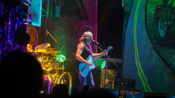 Chizzo frente al show de La Renga en San Rafael. Foto: NA