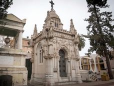 Aunque hay gente que pone en duda su “utilidad” frente a otras ciencias, la historia como saber sigue concitando interés y desatando pasiones.