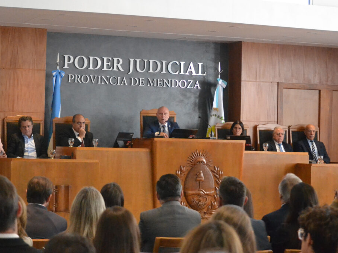 La Corte, presidida por Dalmiro Garay, falló en el juicio por los pozos de agua de Agrelo.