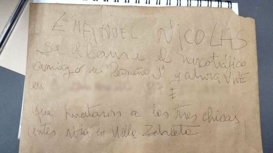 La misteriosa carta que apareció en el escritorio de una comisaría.&nbsp;