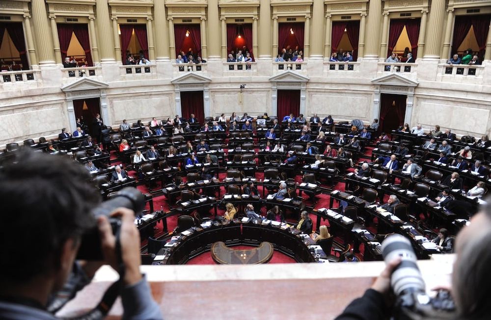 Diputados sesiona para tratar la reforma del Impuesto a las Ganancias. Foto: Federico Lopez Claro