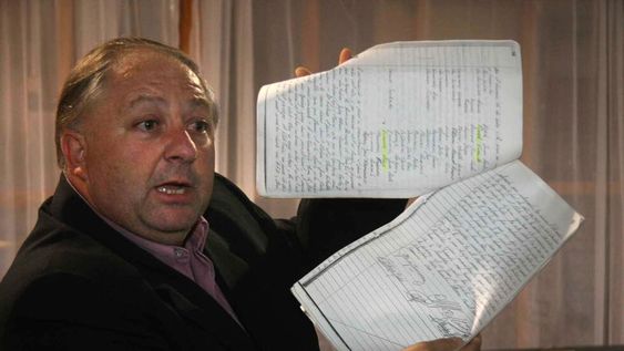 Omar Sperdutti se ve envuelto, una vez más, en una denuncia que lo pone incómodo por su rol de presidente de la Liga Mendocina de Fútbol.