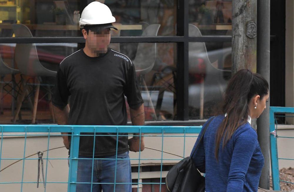 En la práctica creemos que los códigos son excelentes y los valores una antigüedad. Los códigos son sólo para los amigos, los valores son universales.