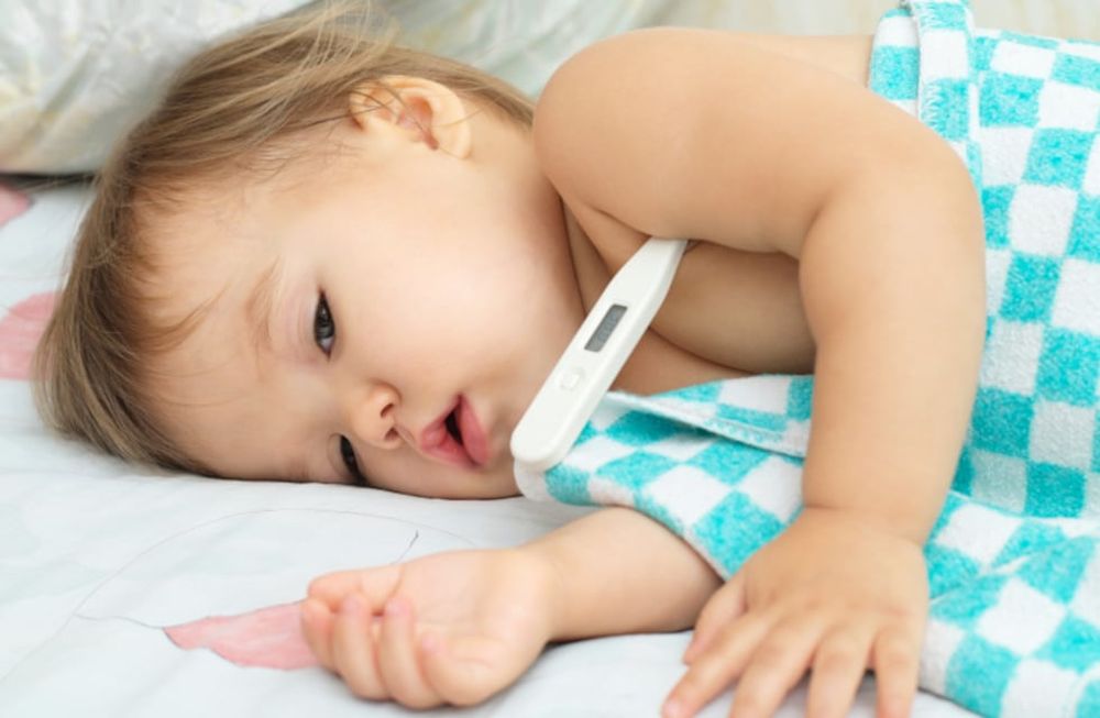 Virus Sincicial Respiratorio:&nbsp; es la causa principal de bronquiolitis, muestra un aumento sostenido de casos y hospitalizaciones en pediatr&iacute;a.