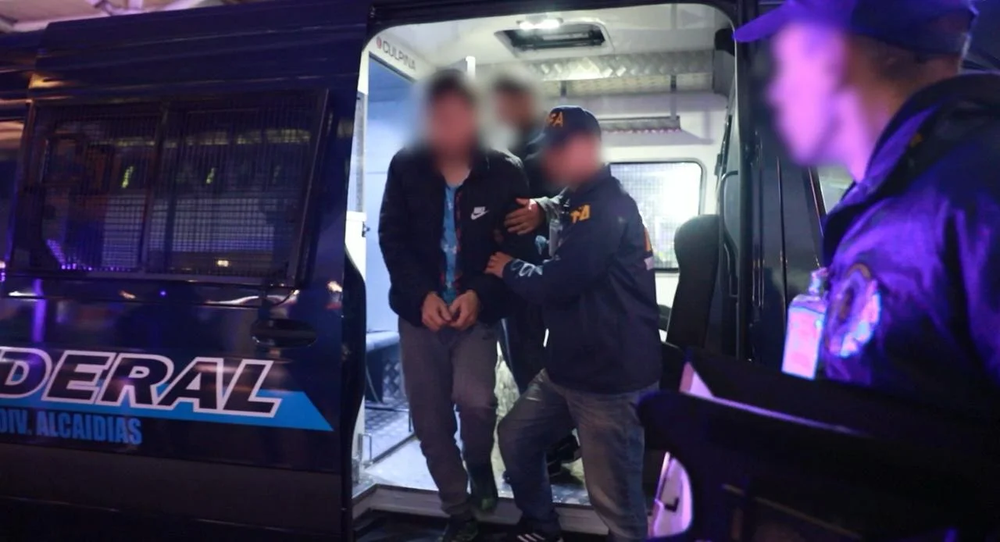 Los narcos tomaron un vuelo con destino a la ciudad de Cancún.