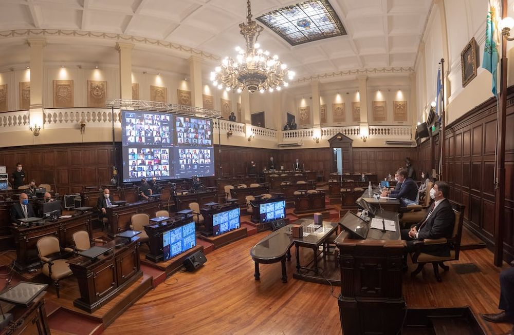 La tecnología ha transformado nuestras relaciones sociales. En este contexto de modificaciones aceleradas, el Estado ha quedado atrás, con esquemas que responden a necesidades antiguas.