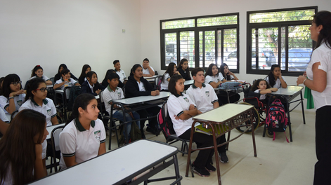 Claudia Ferrari en Aconcagua Radio: Este año cerramos el ciclo de los estudiantes que iniciaron la secundaria en pandemia