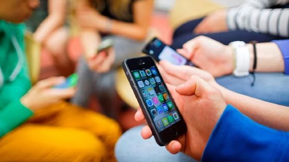 Australia prohíbe las redes sociales para menores de 16 años (Foto: Web).