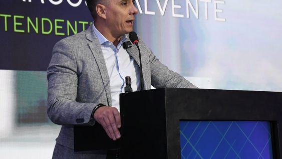 calvente anuncio una nueva bateria de medidas para bajar el costo fiscal de emprendimientos que se instalen en guaymallen