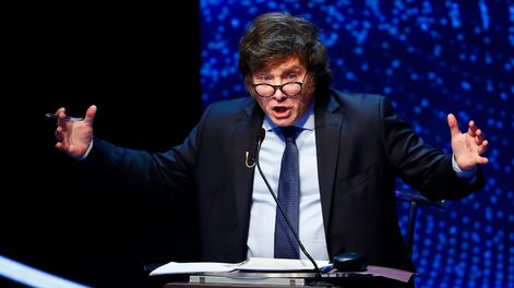 Los Andes | Javier Milei, candidato presidencial por la coalición La Libertad Avanza, habla durante un debate el domingo 8 de octubre de 2023, en Buenos Aires, Argentina. Las elecciones generales se llevarán a cabo el 22 de octubre. (Agustín Marcarian, foto compartid