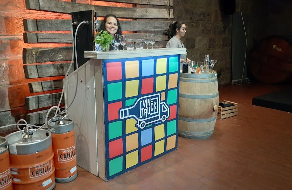 Vino en barril, directo de la bodega a tu casa